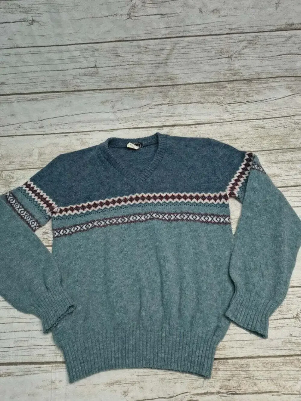 Club International Fair Isle Wool Blend Lightweight Sweater Size Small
